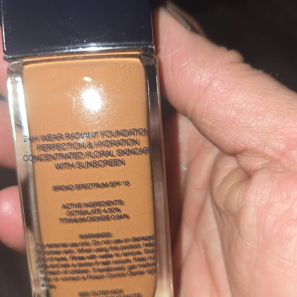 Dior Forever Skin Glow Foundation in Warm Brown